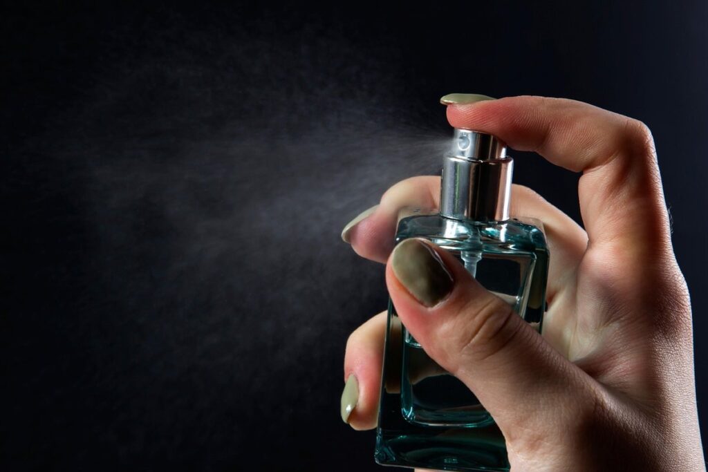 cat scent spray